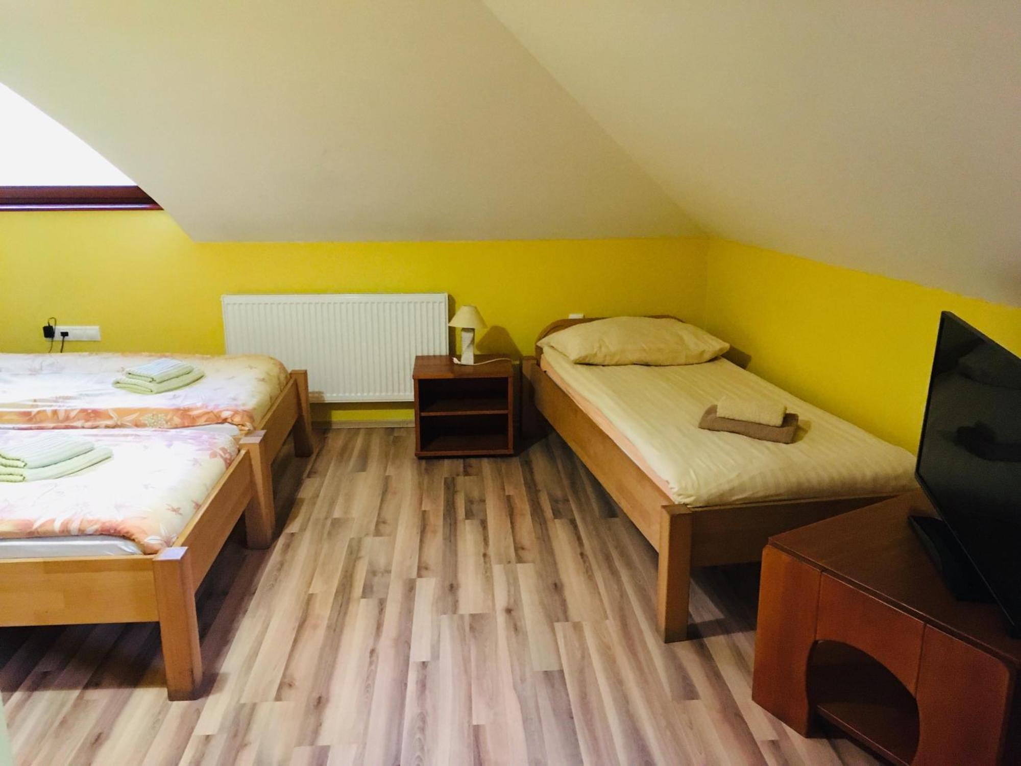 Penzión BEBEK Filakovo Quarto foto