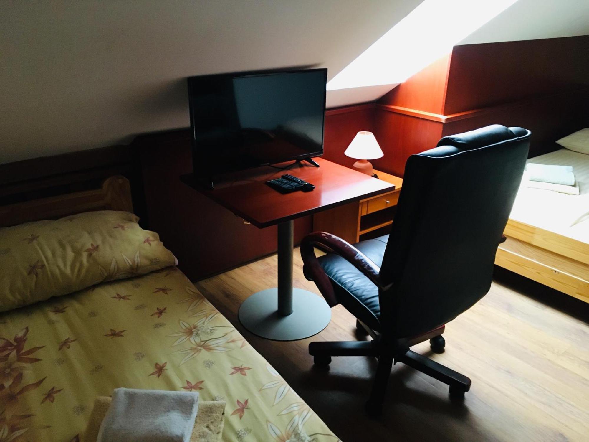 Penzión BEBEK Filakovo Quarto foto